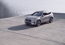 Volvo XC60 Recharge eAWD Ultimate Dark del 2023, un vehículo seguro y de suave andar