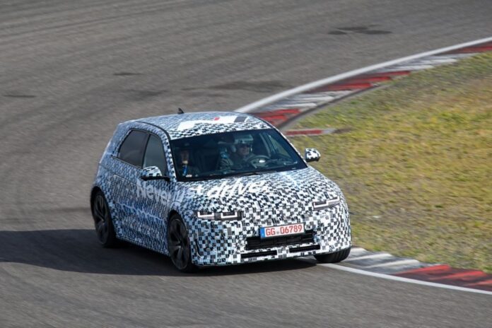 hyundai-ioniq-5-n-racetrack-capability-testing-nuerburgring-27_wid_1024.jpg