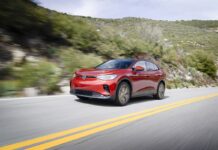 El Volkswagen ID.4 del 2024 obtiene el honor de ser la mejor elección de seguridad del IIHS