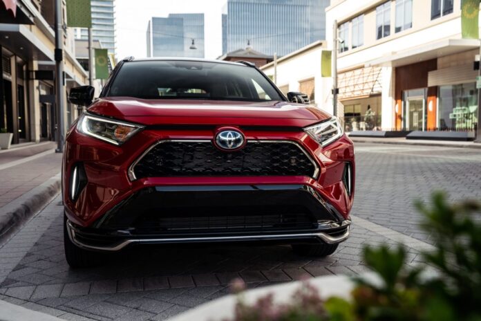 Toyota_2021_RAV4_PRIME_XSE_7.jpg