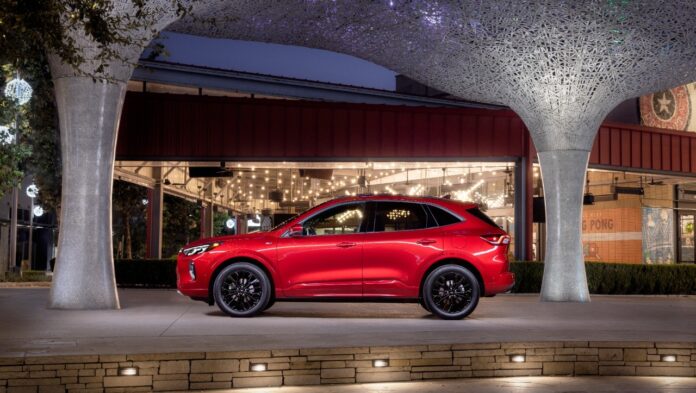 2023-Ford-Escape-ST-Line-Elite_Rapid-Red_05.jpg