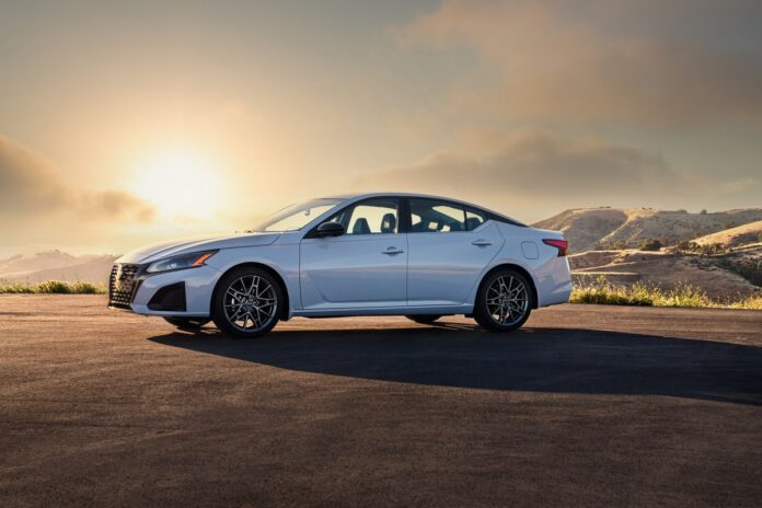 2023-Nissan-Altima-6.jpg